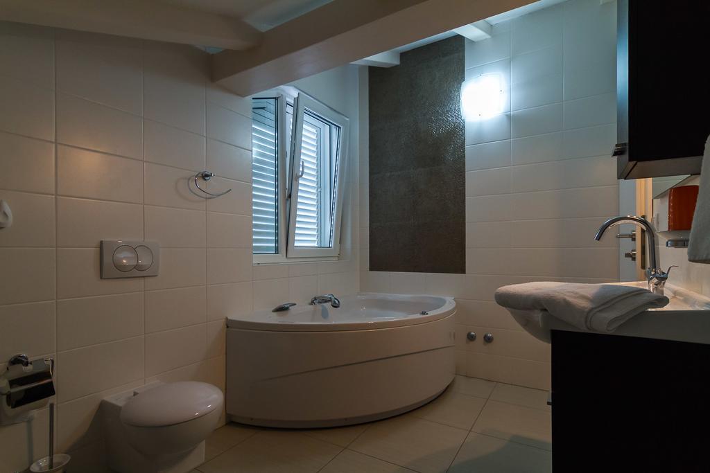 Apartments Marco Polo Banjol Phòng bức ảnh